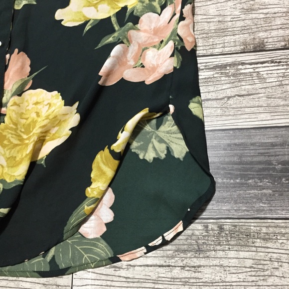 H&M Conscious Floral Blouse Women’s 8 Green Semi Sheer Long Line Button Front. - Picture 10 of 12